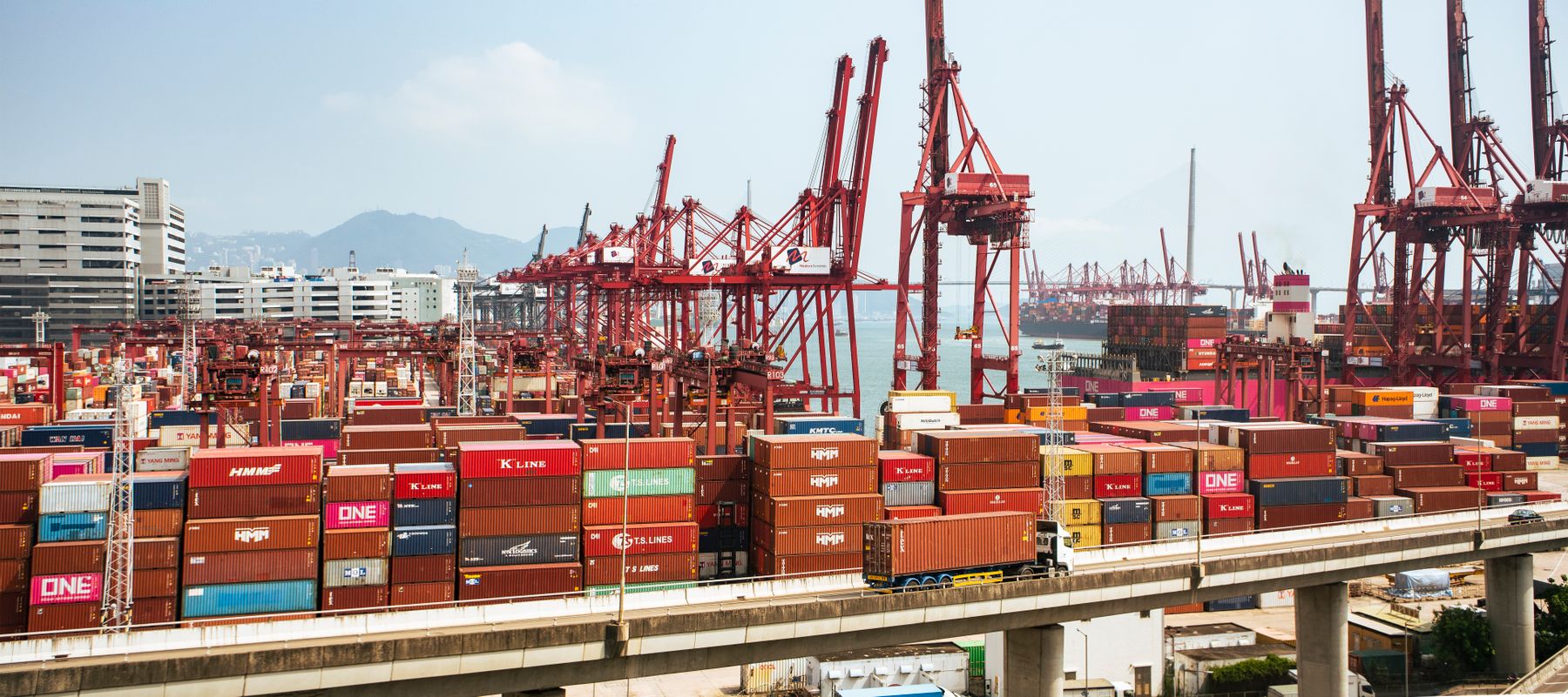 International container terminal connecting Brazil and China